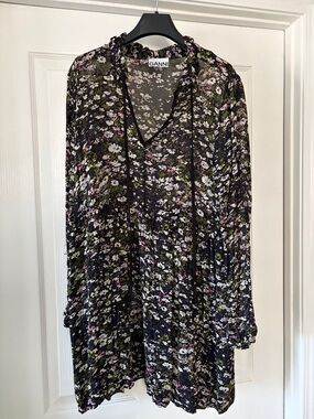 Ganni Black Floral Tie-Neck V-Neck Tunic